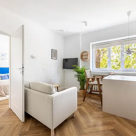 Nowolipki 21a - Free Parking - Better Apartament